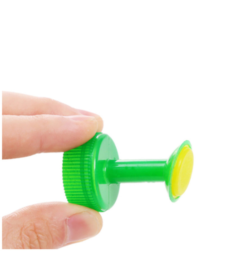 Durable Plastic Plant Water Ca - огляд і ціна Gardening Tools For Sale
